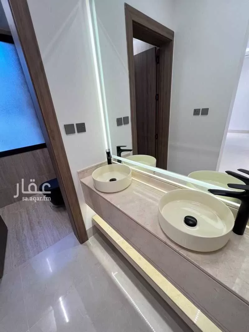 4 bedroom floor in Al Munsiyah 4