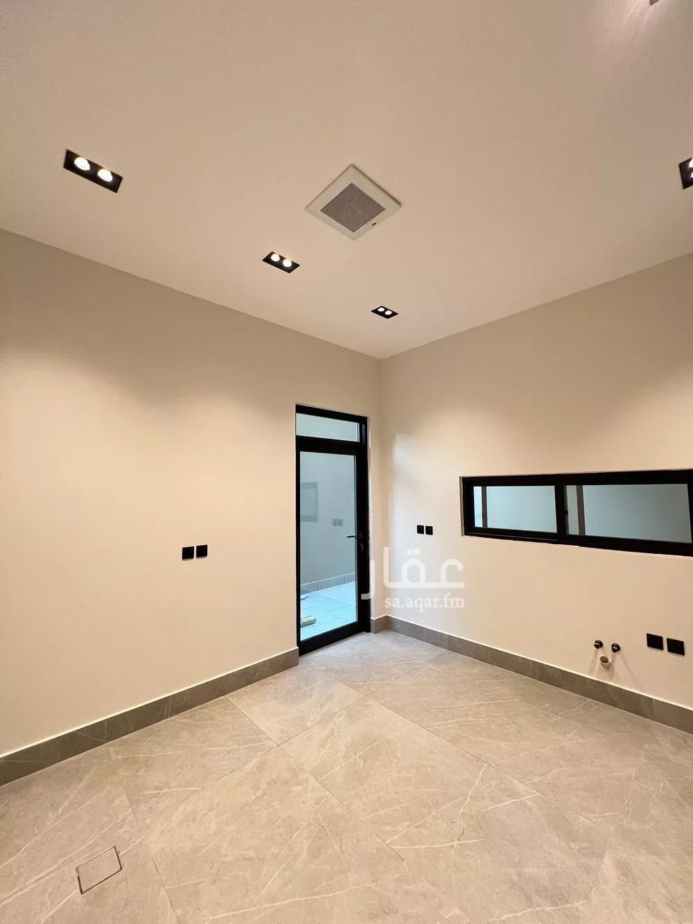 فيلا 5 غرف في النرجس 5