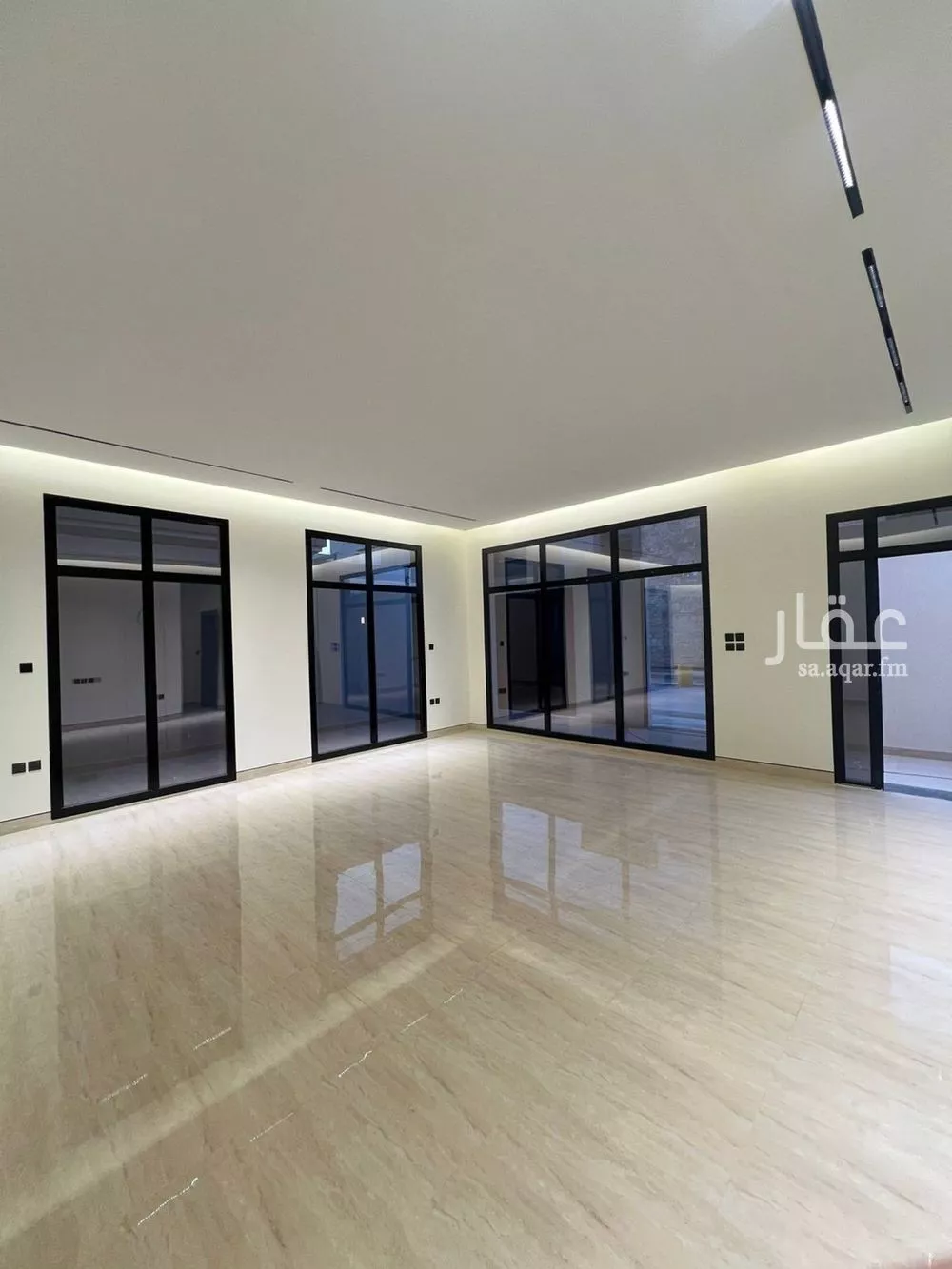 فيلا 5 غرف في النرجس 2