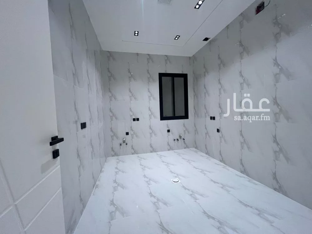 شقة 4 غرف في الزهرة 1