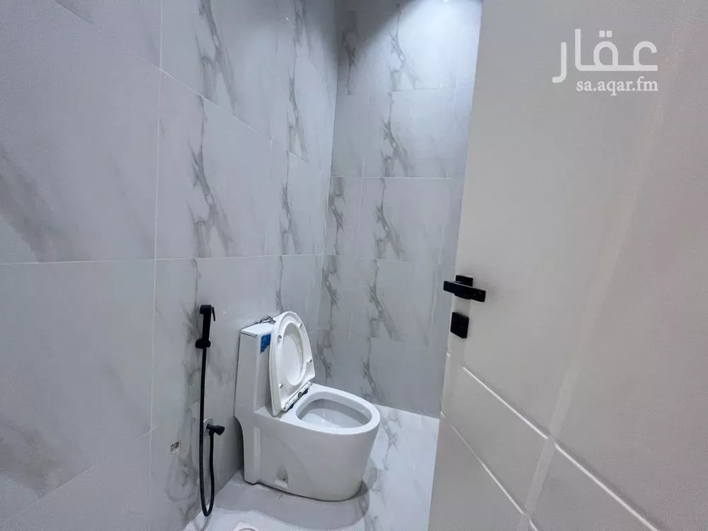 شقة 4 غرف في الزهرة 2