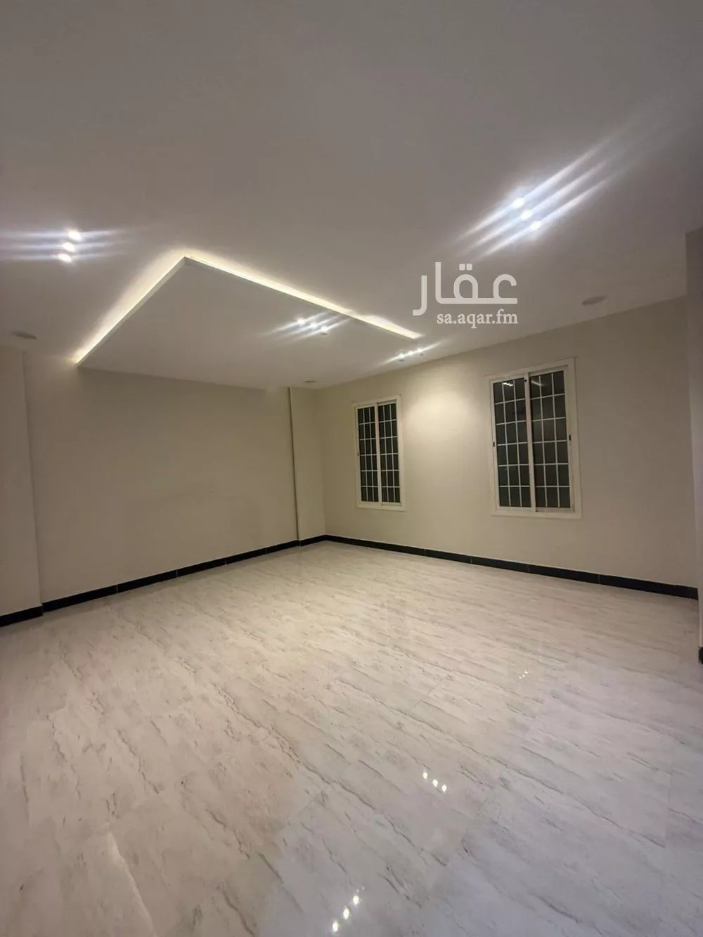 فيلا 5 غرف في بدر 2