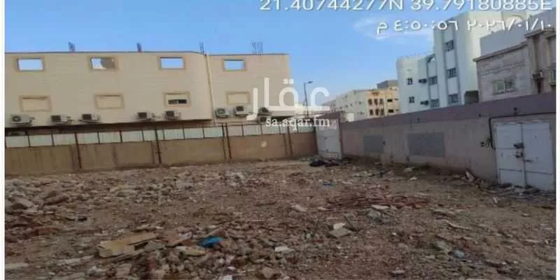 أرض 900 م² في الرصيفة 5