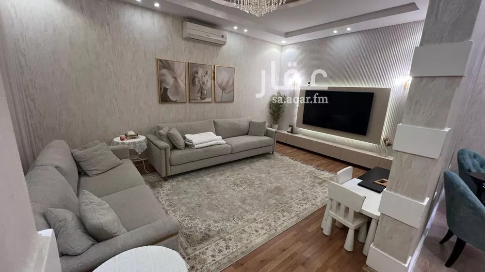 فيلا 7 غرف في العارض 5