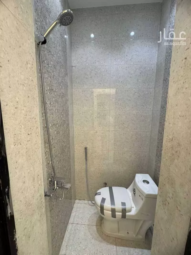 2 bedroom apartment in Al Thaghr, Jeddah 5