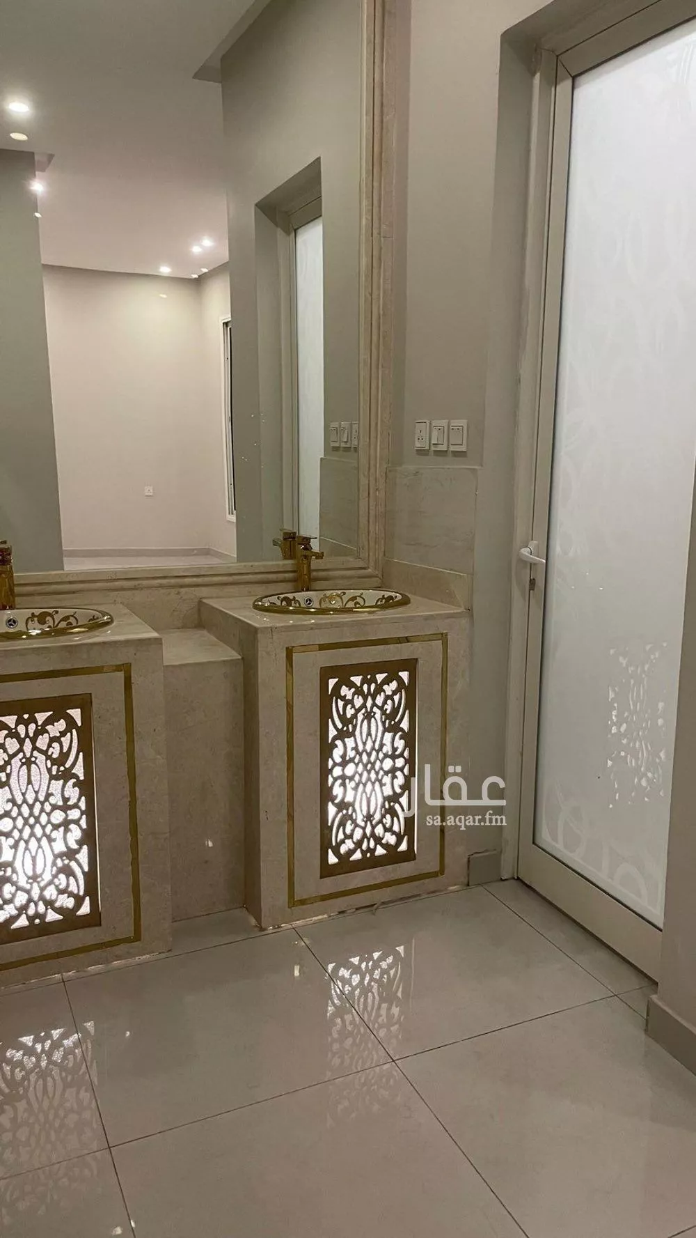 8 bedroom villa in Al Amal, Eastern Province 13