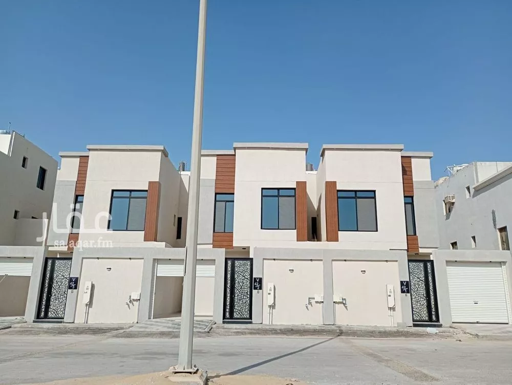 6 bedroom villa in As Sawari