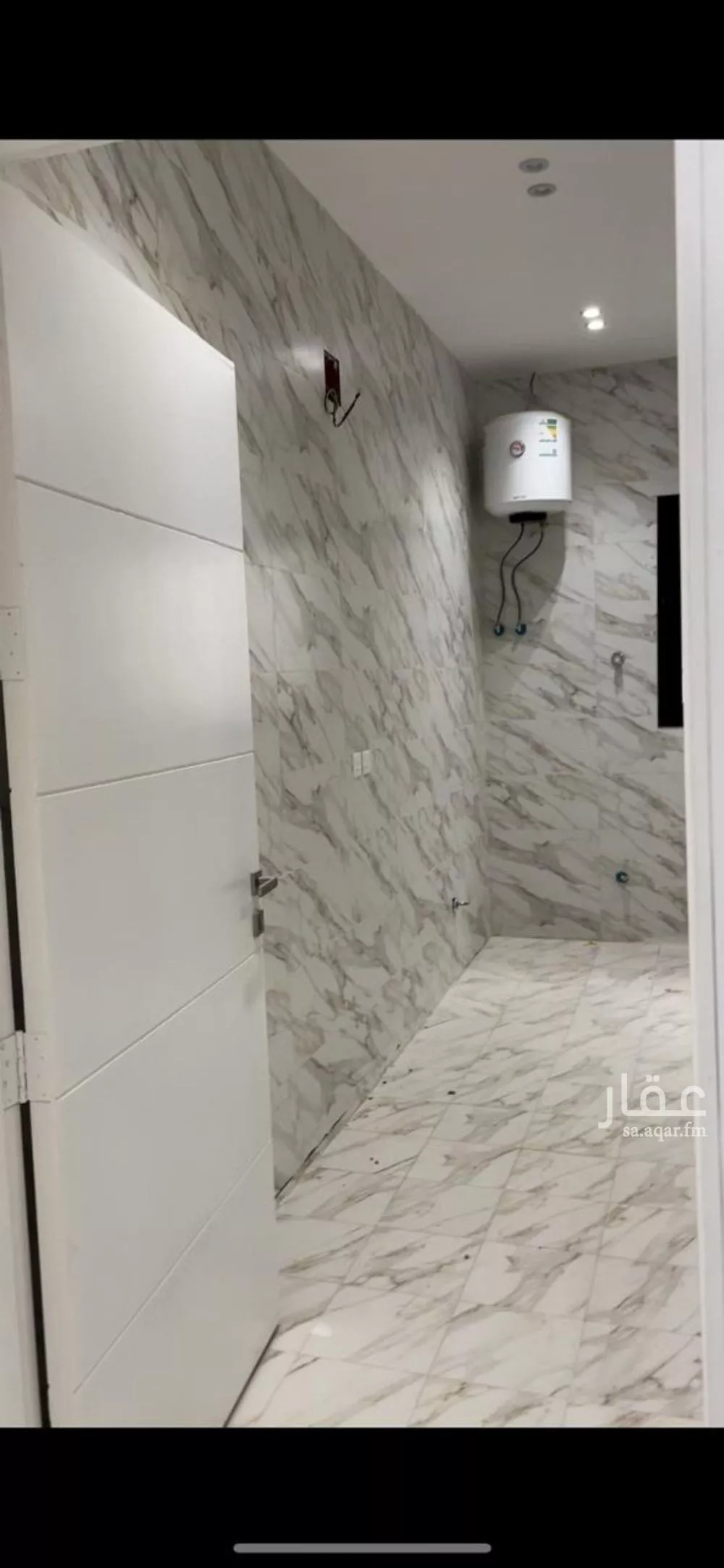 3 bedroom floor in Al Janadriyah 2