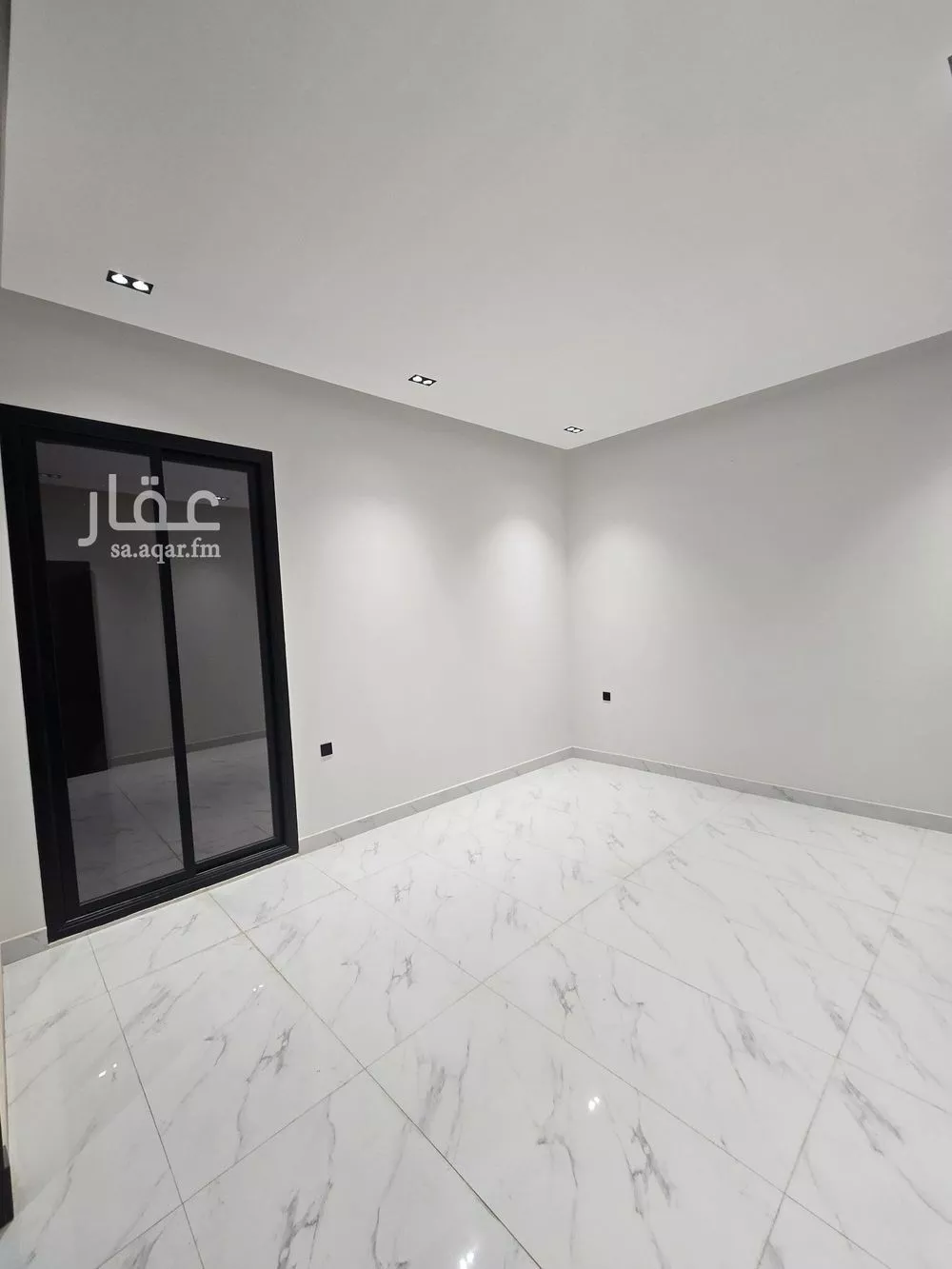 3 bedroom floor in Al Munsiyah 4