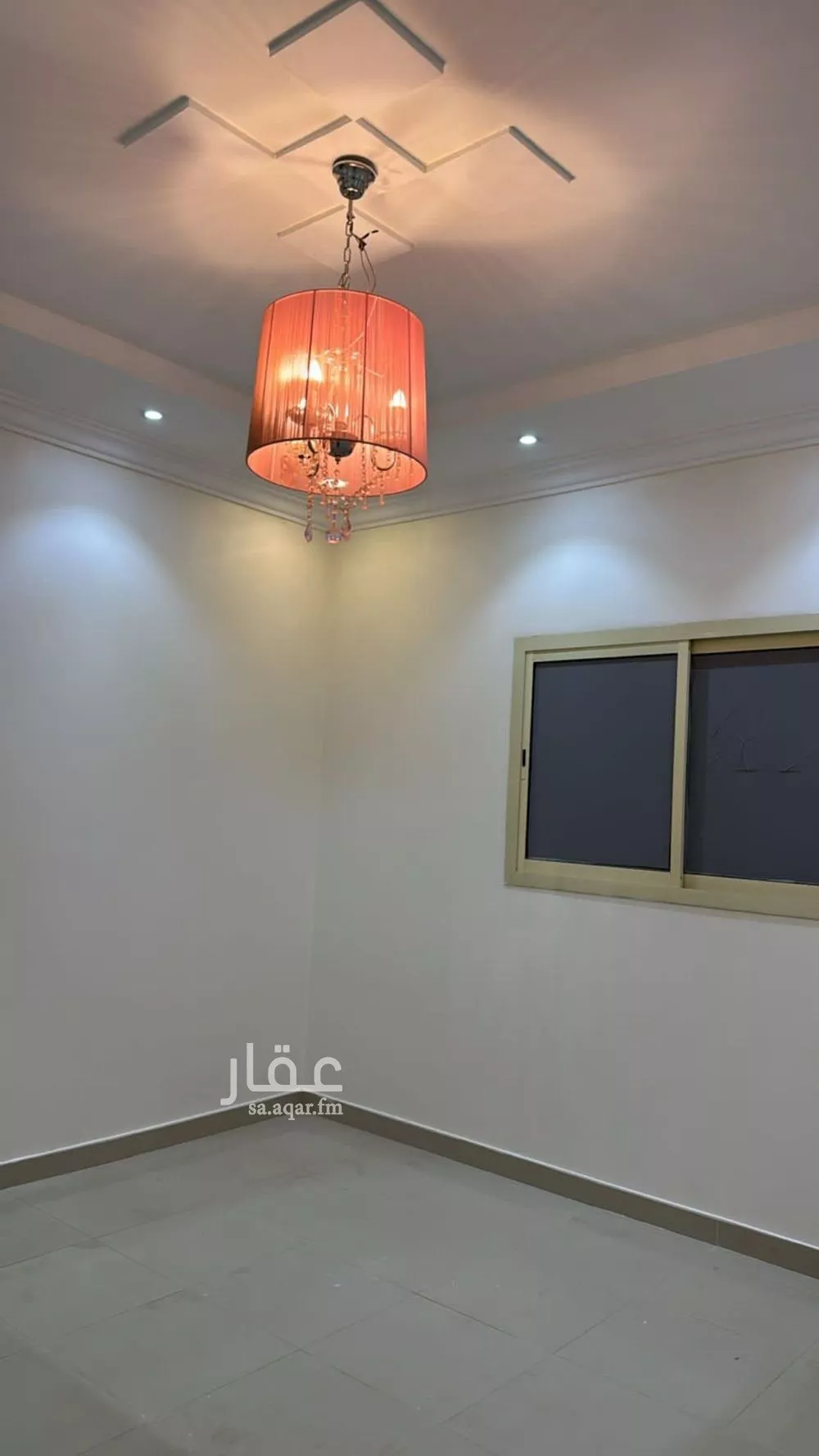 4 bedroom floor in Irqah 5