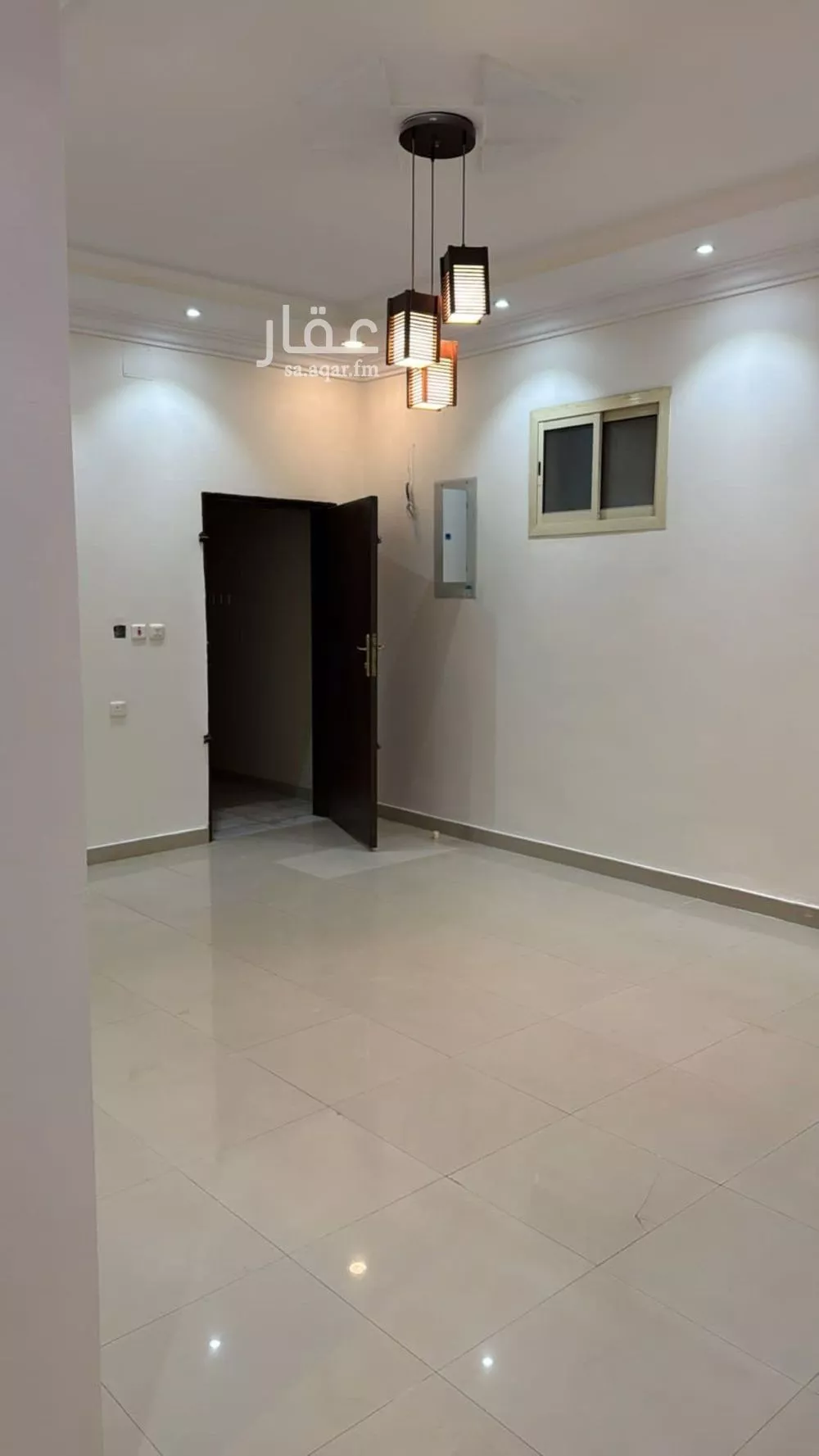 4 bedroom floor in Irqah 4