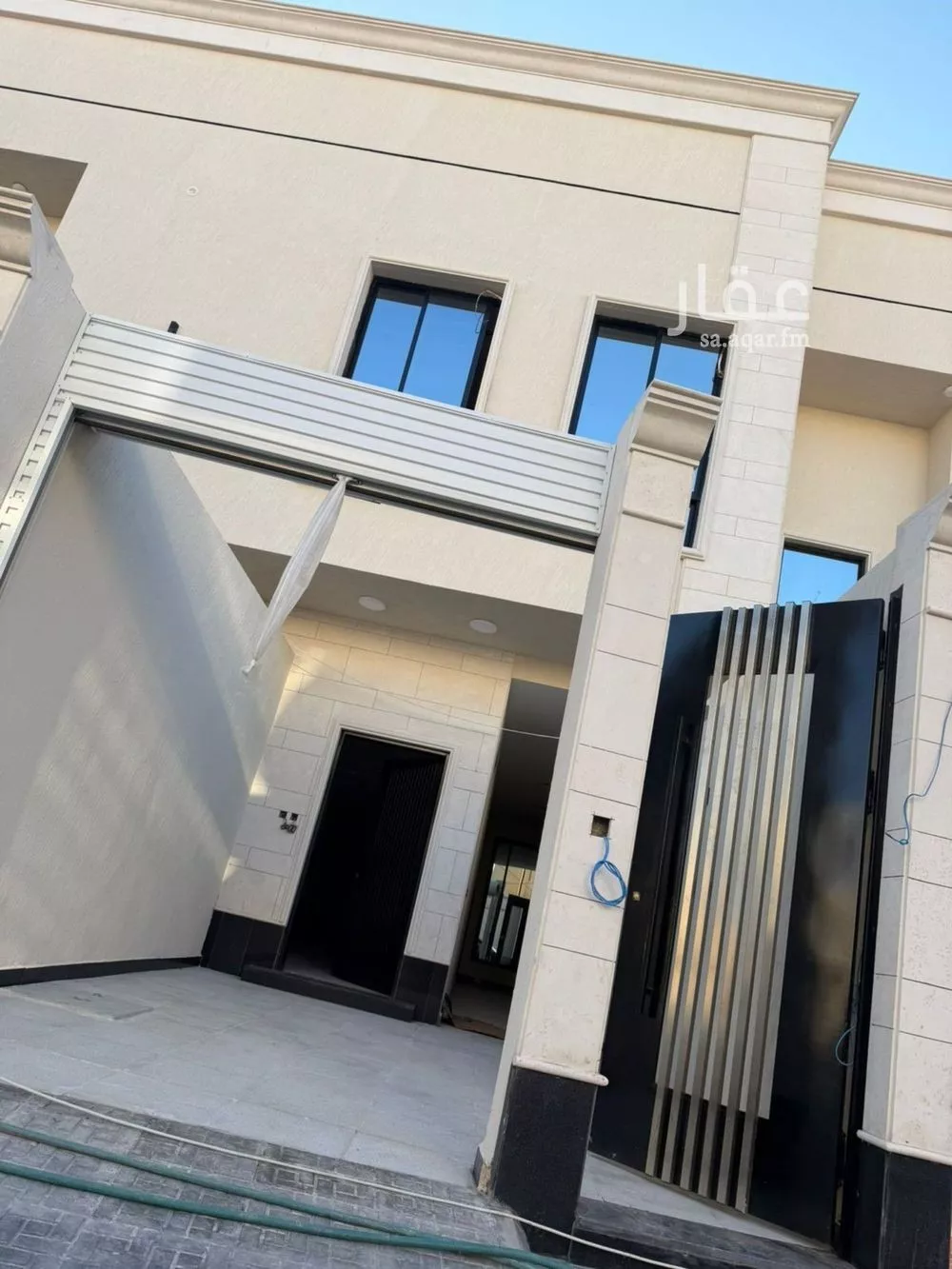 4 bedroom floor in Al Yarmouk