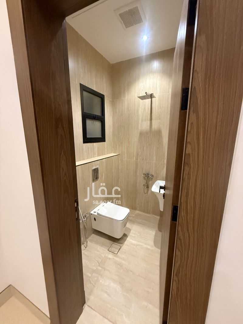 4 bedroom villa in Al Mahdiyyah, Riyadh 11