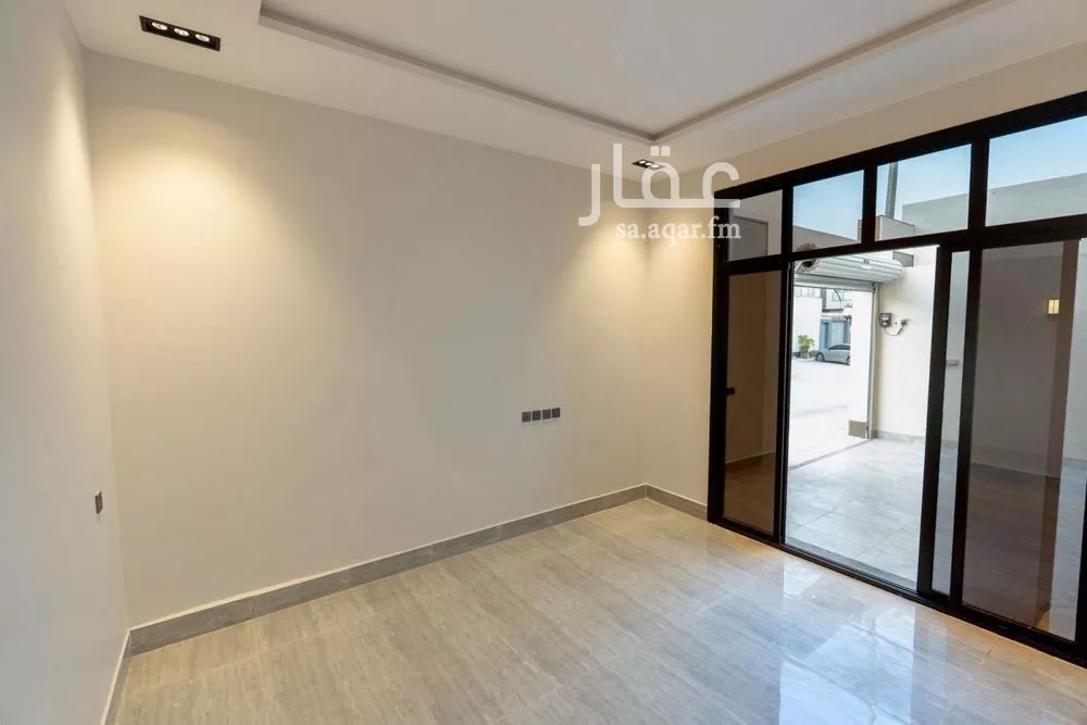 دور 7 غرف في الرمال 5