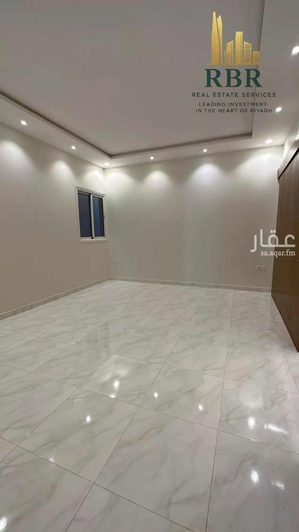 فيلا 5 غرف في العارض 2