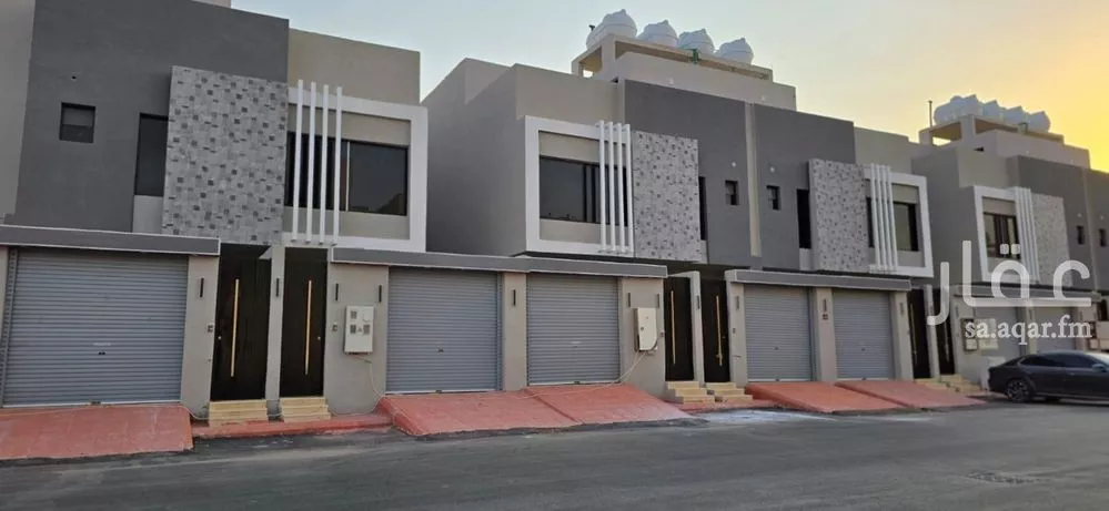5 bedroom villa in Badr 1