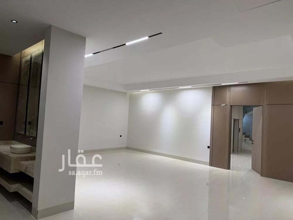 فيلا 7 غرف في المهدية 4