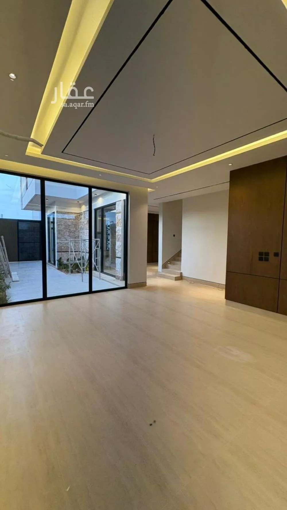 5 bedroom villa in Al Mahdiyyah 1