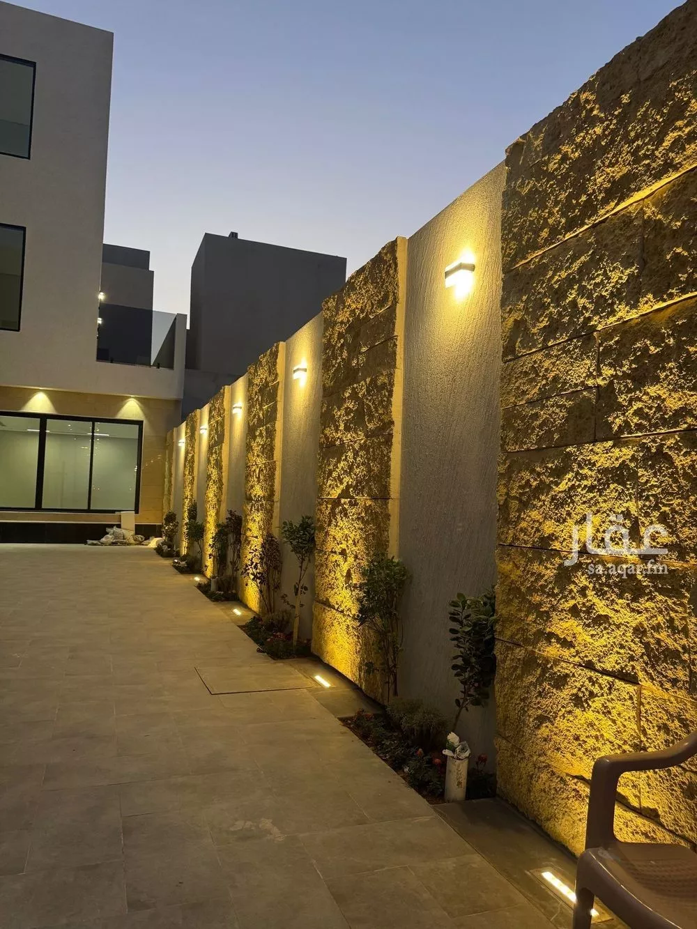 فيلا 7 غرف في المهدية 5