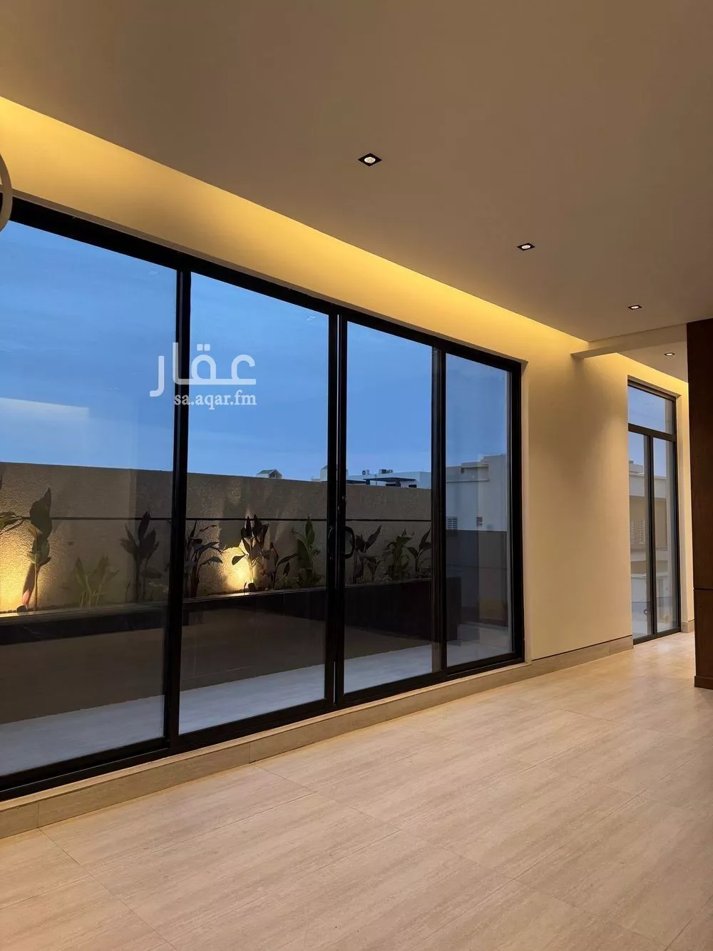 شقة 6 غرف في المهدية 5