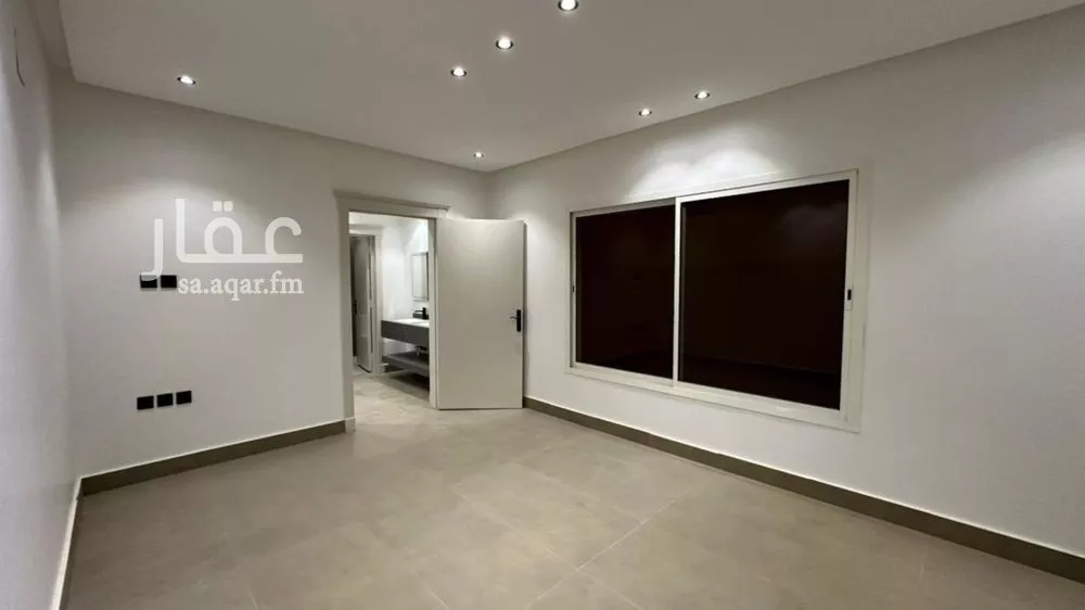 فيلا 5 غرف في الياسمين 2