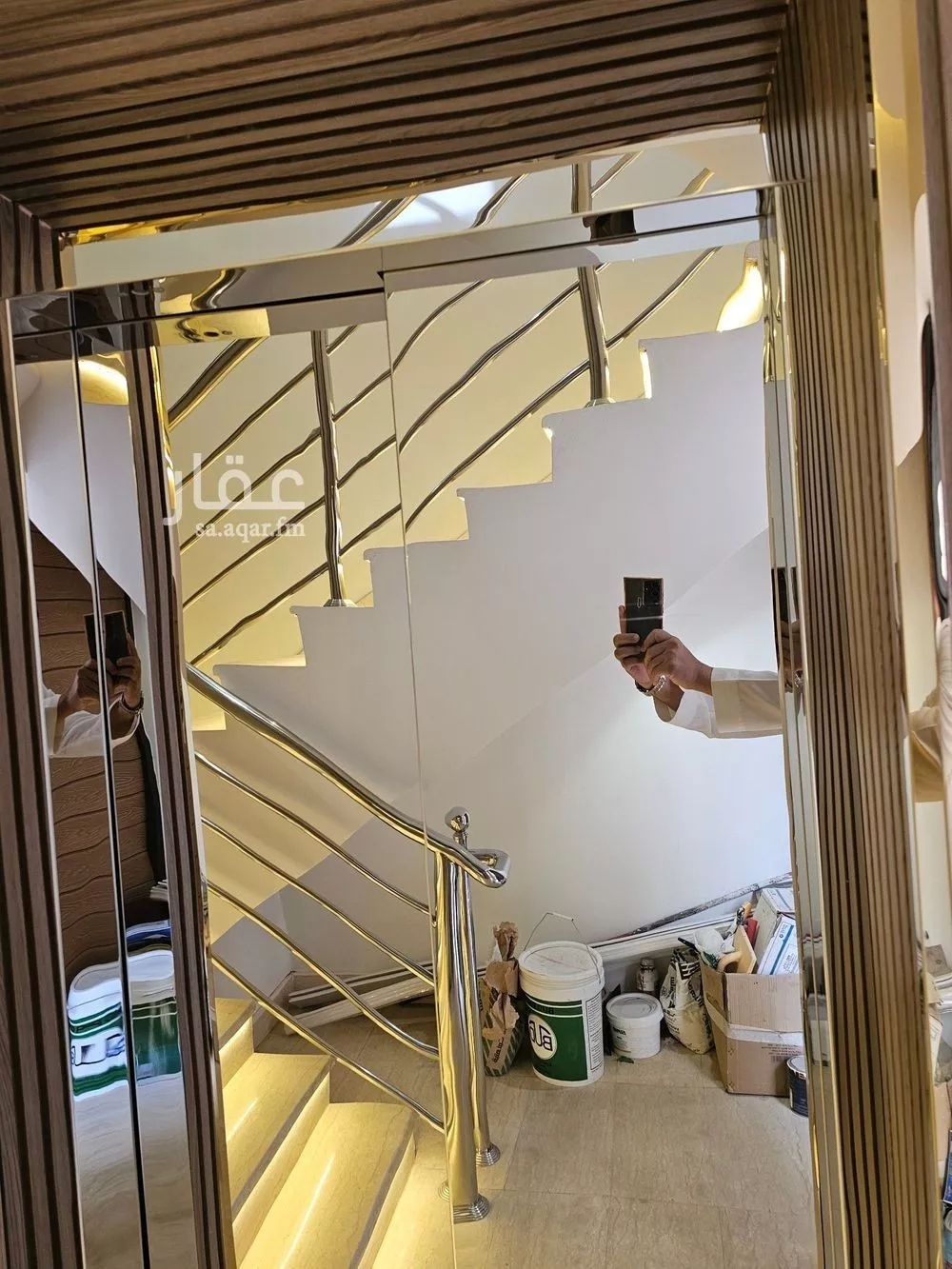 دور 4 غرف في العارض 4