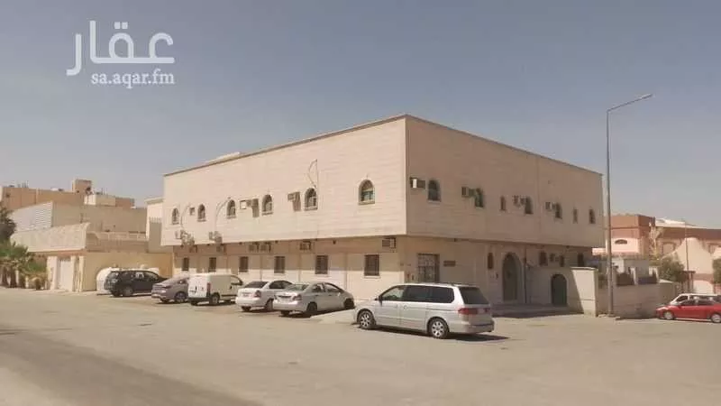 عمارة 900 م² في النزهة 4