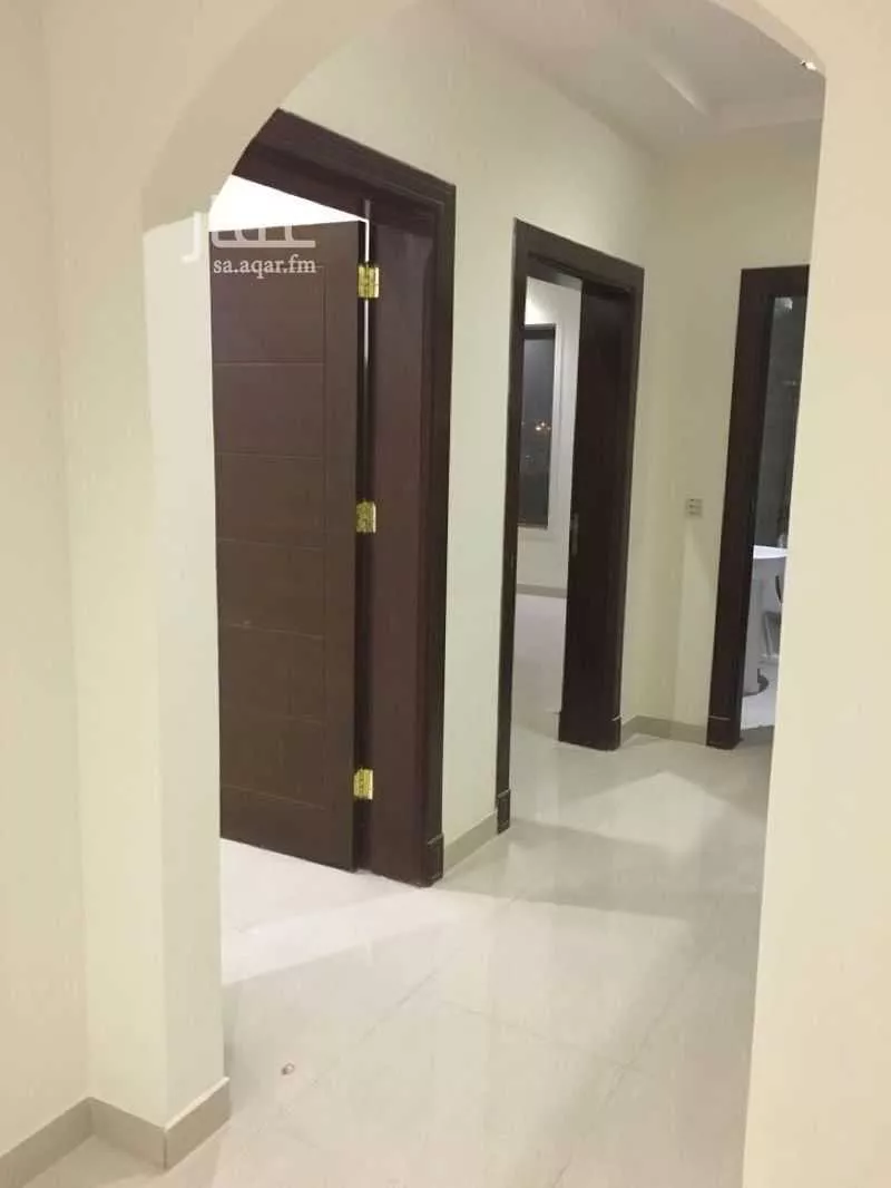 شقة 4 غرف في الياسمين 2