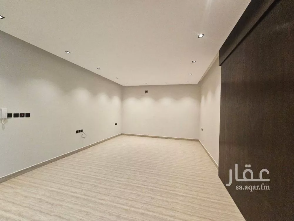 دور 3 غرف في العارض 3