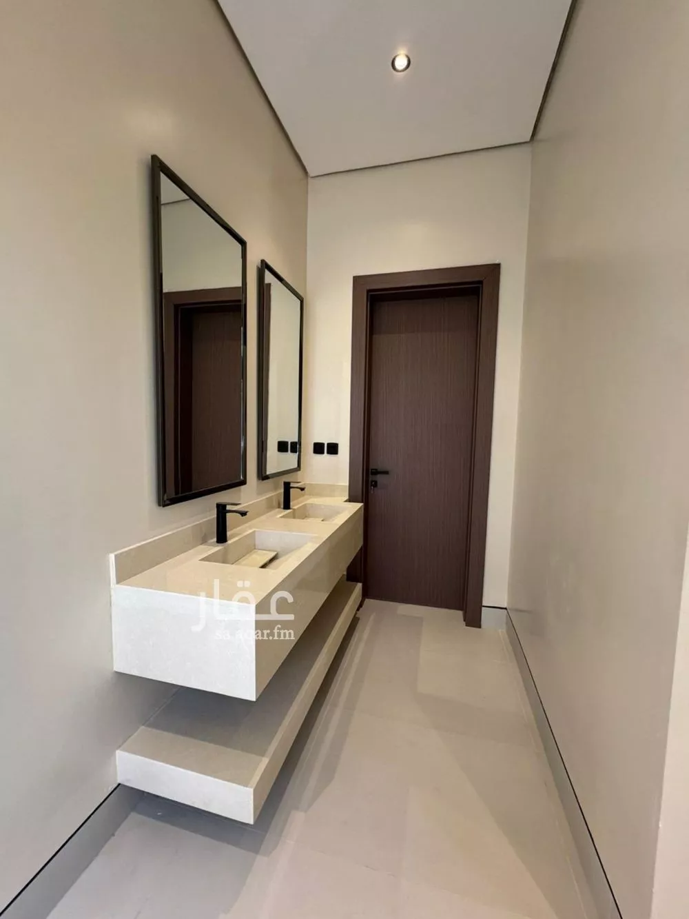 5 bedroom villa in Al Aridh 5