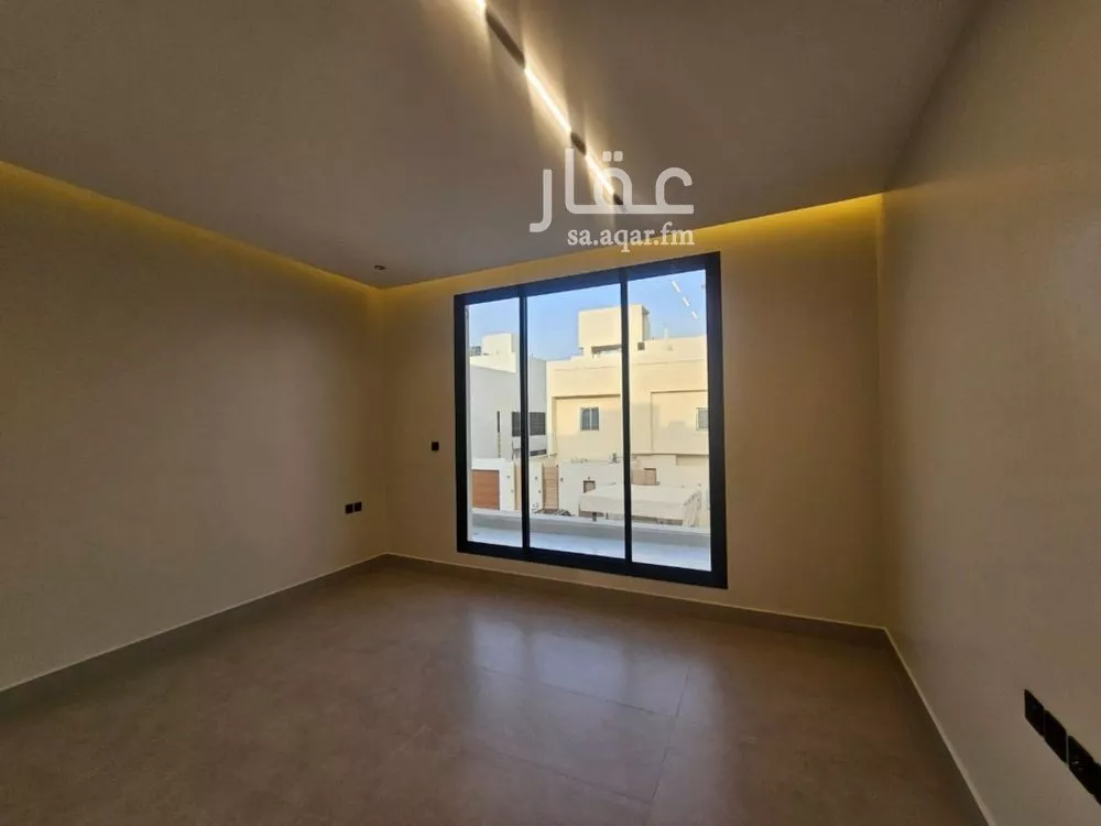 فيلا 5 غرف في العارض 5