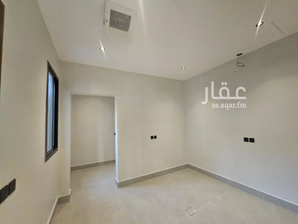 فيلا 5 غرف في العارض 2