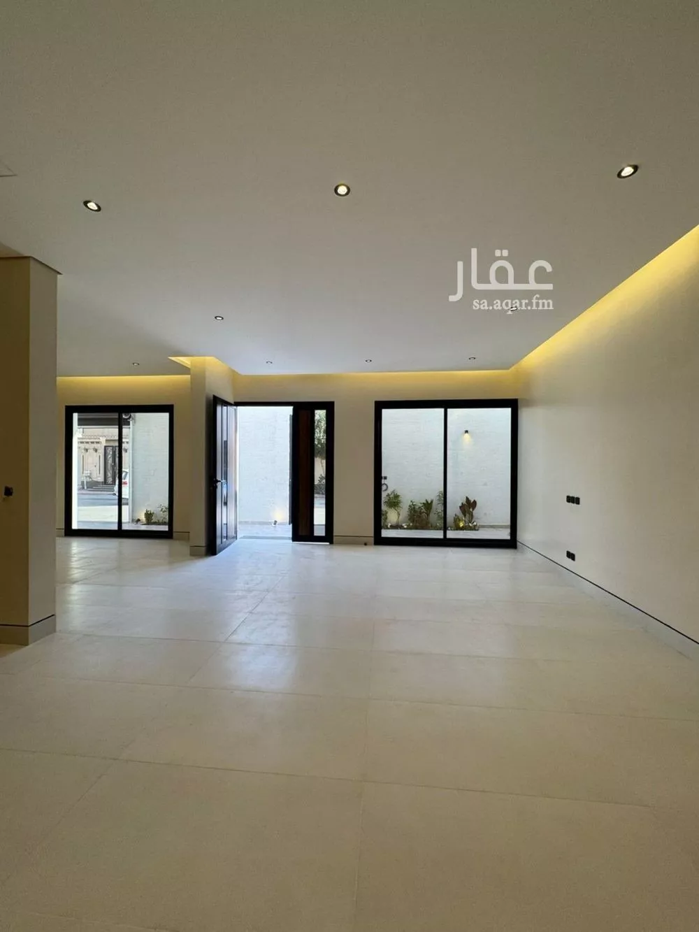 5 bedroom villa in Al Aridh 5