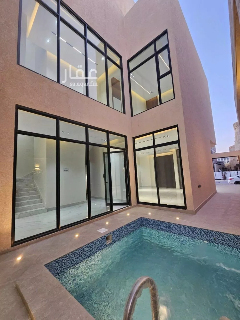 فيلا 5 غرف في النرجس 1