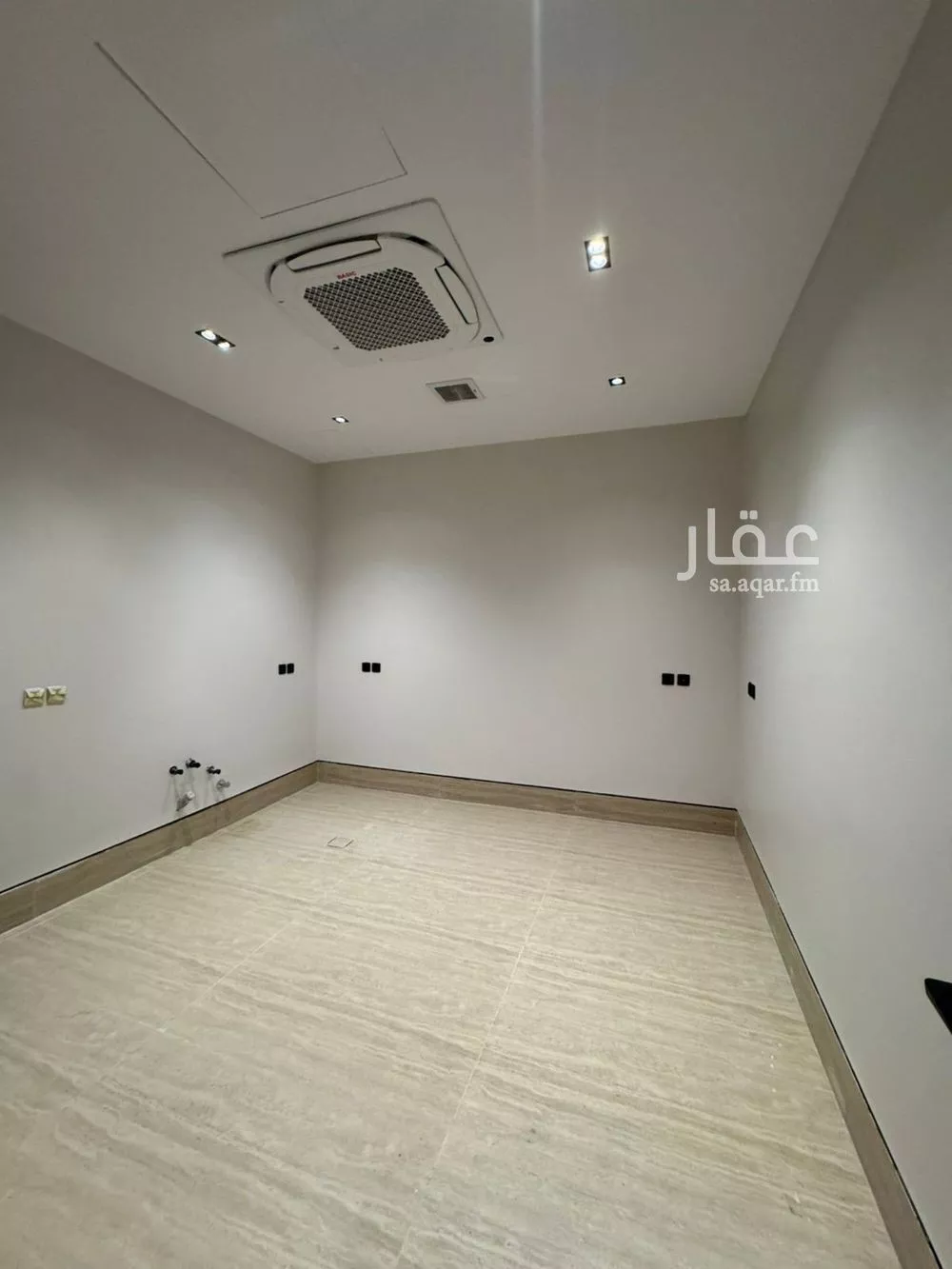 3 bedroom villa in Al Aridh, Riyadh 15