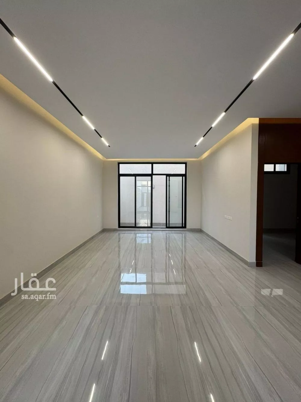 فيلا 5 غرف في النرجس 3