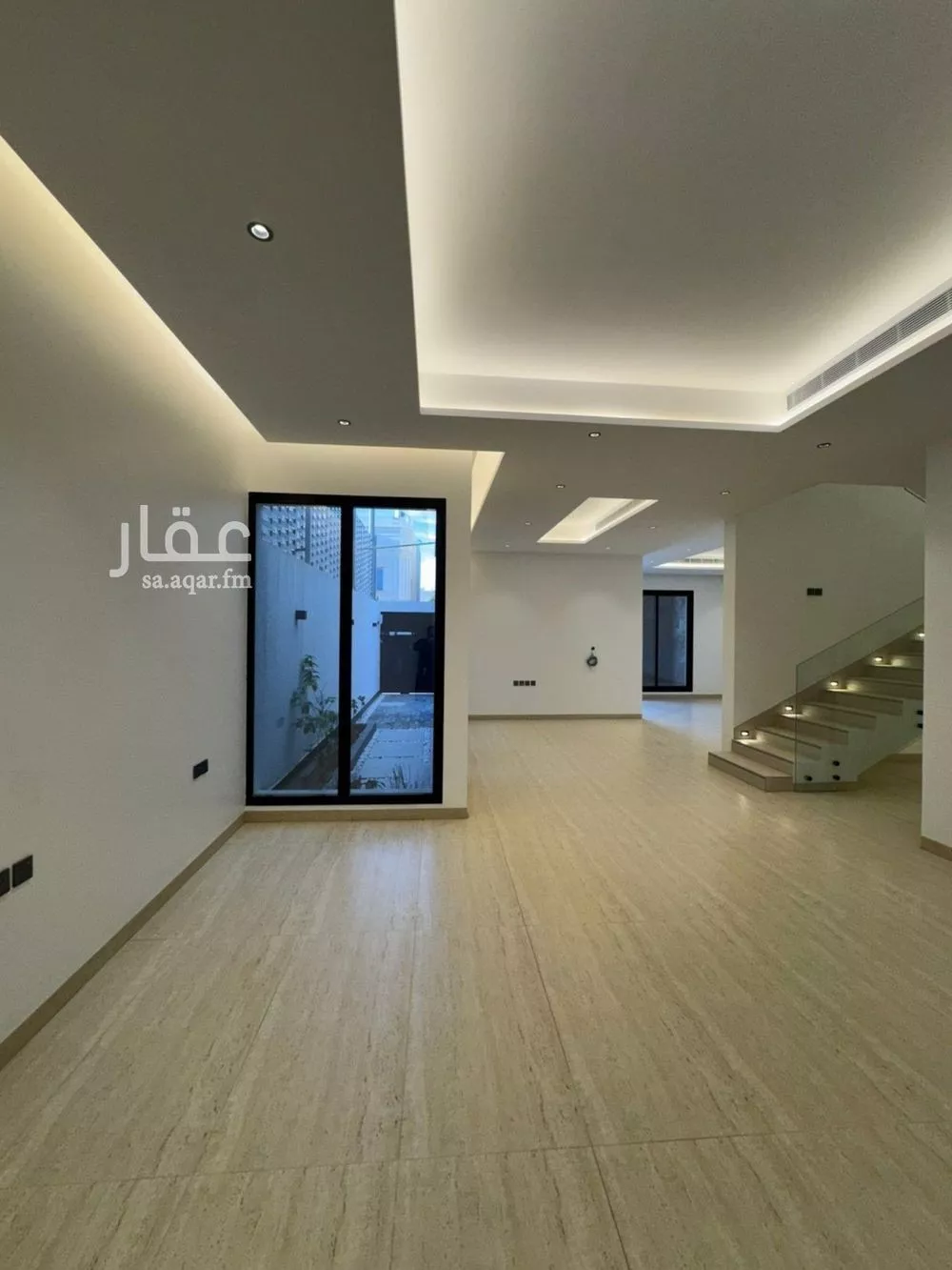 4 bedroom villa in Al Aridh, Riyadh 6