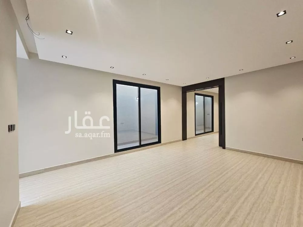 دور 3 غرف في العارض 2