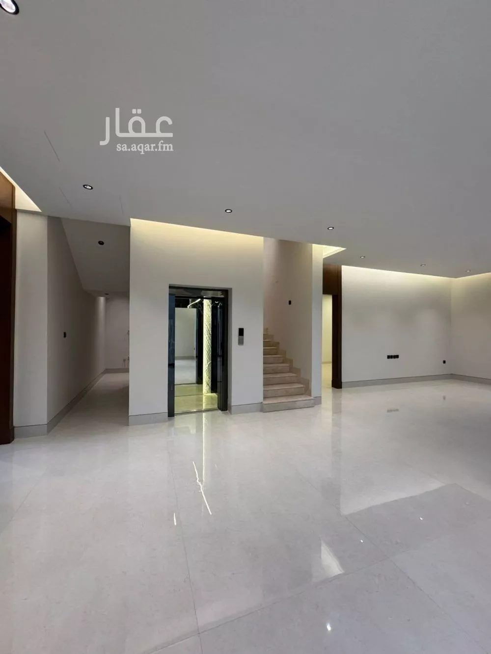 فيلا 5 غرف في العارض 5