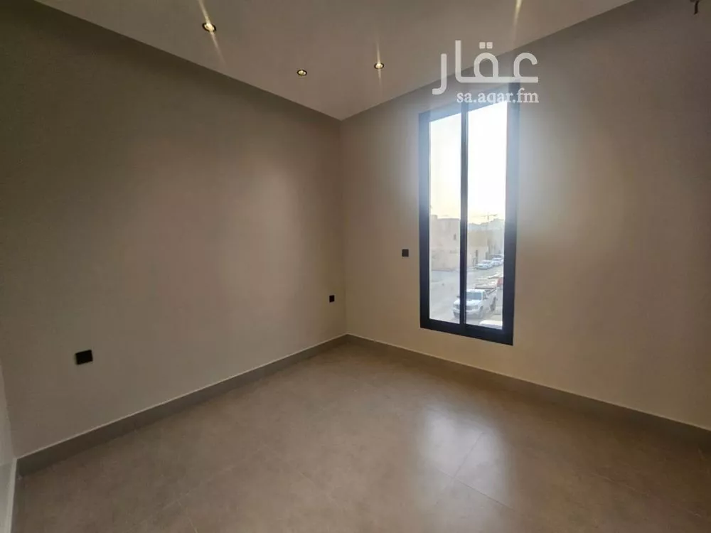 فيلا 5 غرف في العارض 5