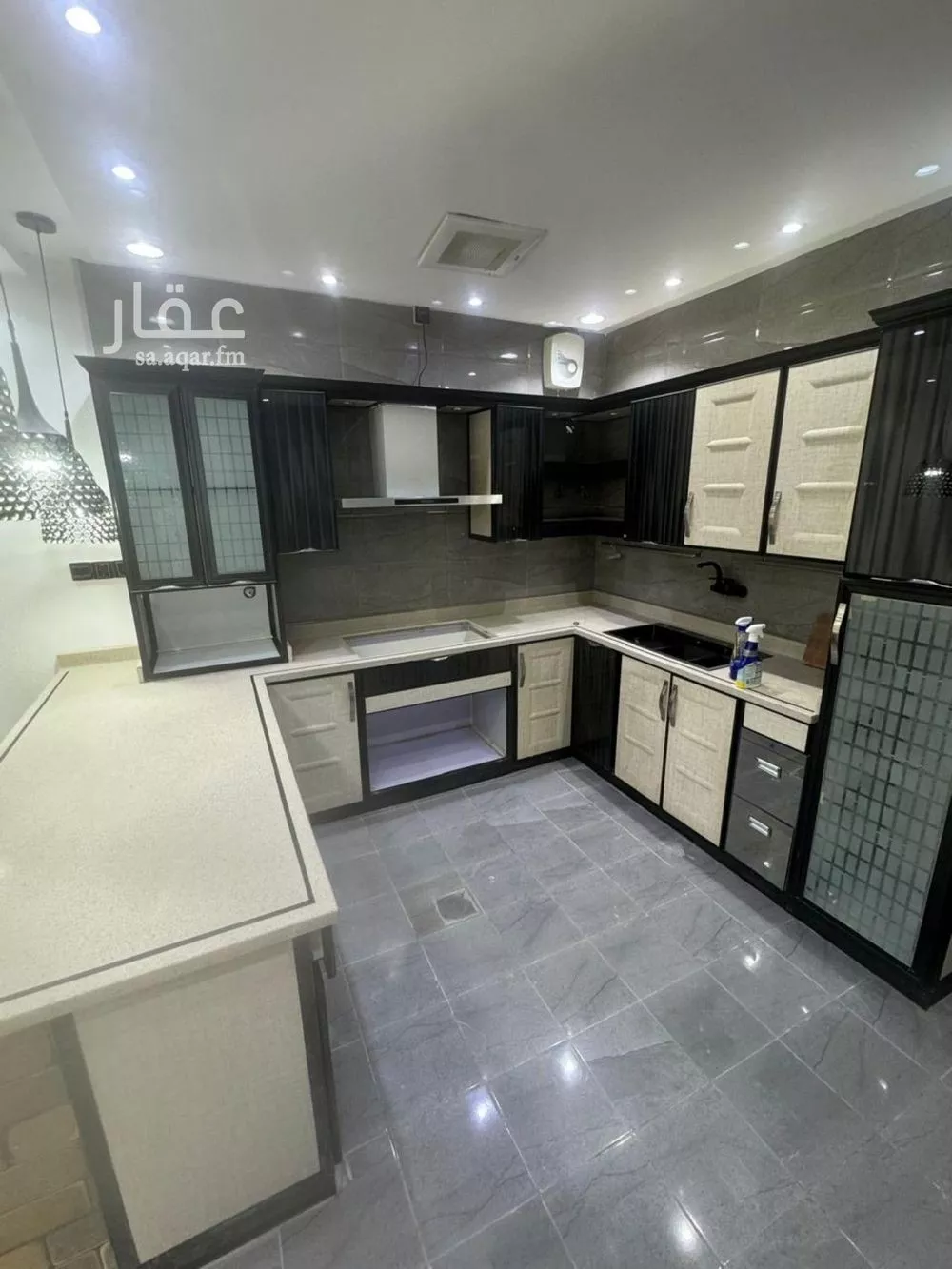 4 bedroom villa in Dhahrat Laban, Riyadh 7