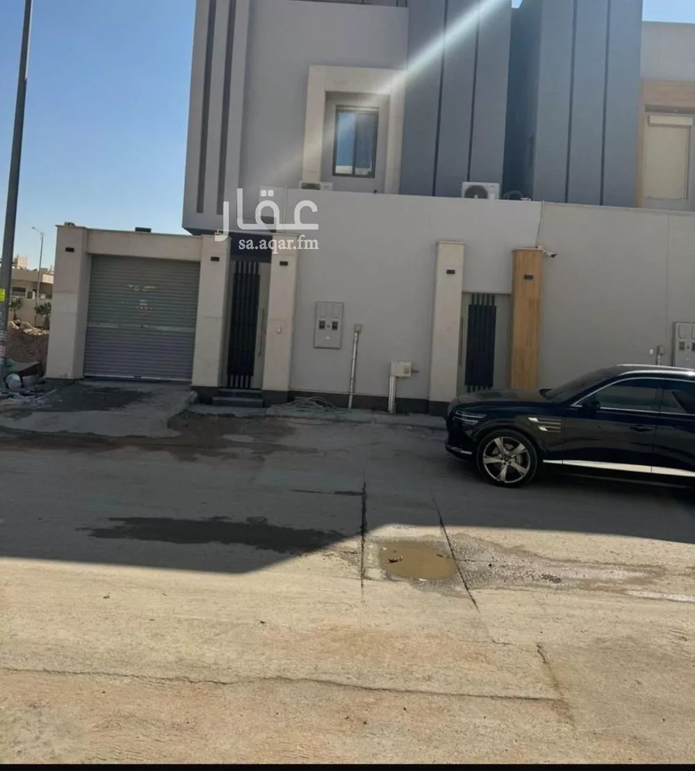 فيلا 4 غرف في العارض 1