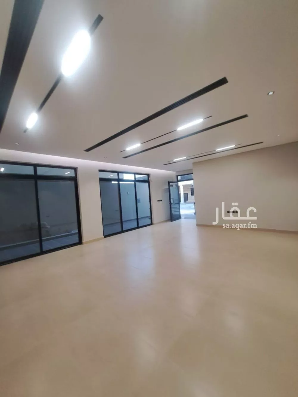 فيلا 4 غرف في النرجس 4