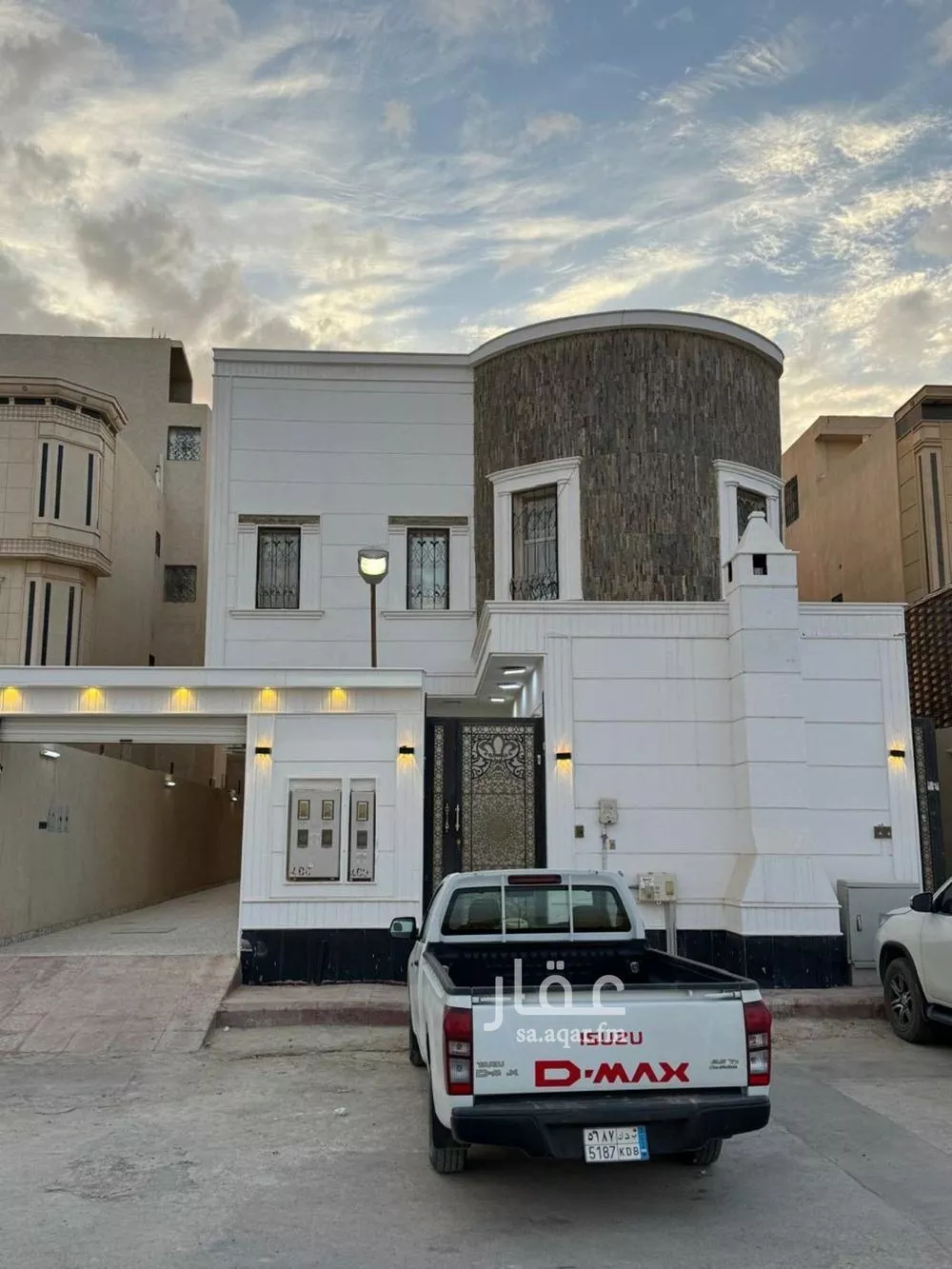 4 bedroom villa in Dhahrat Laban, Riyadh