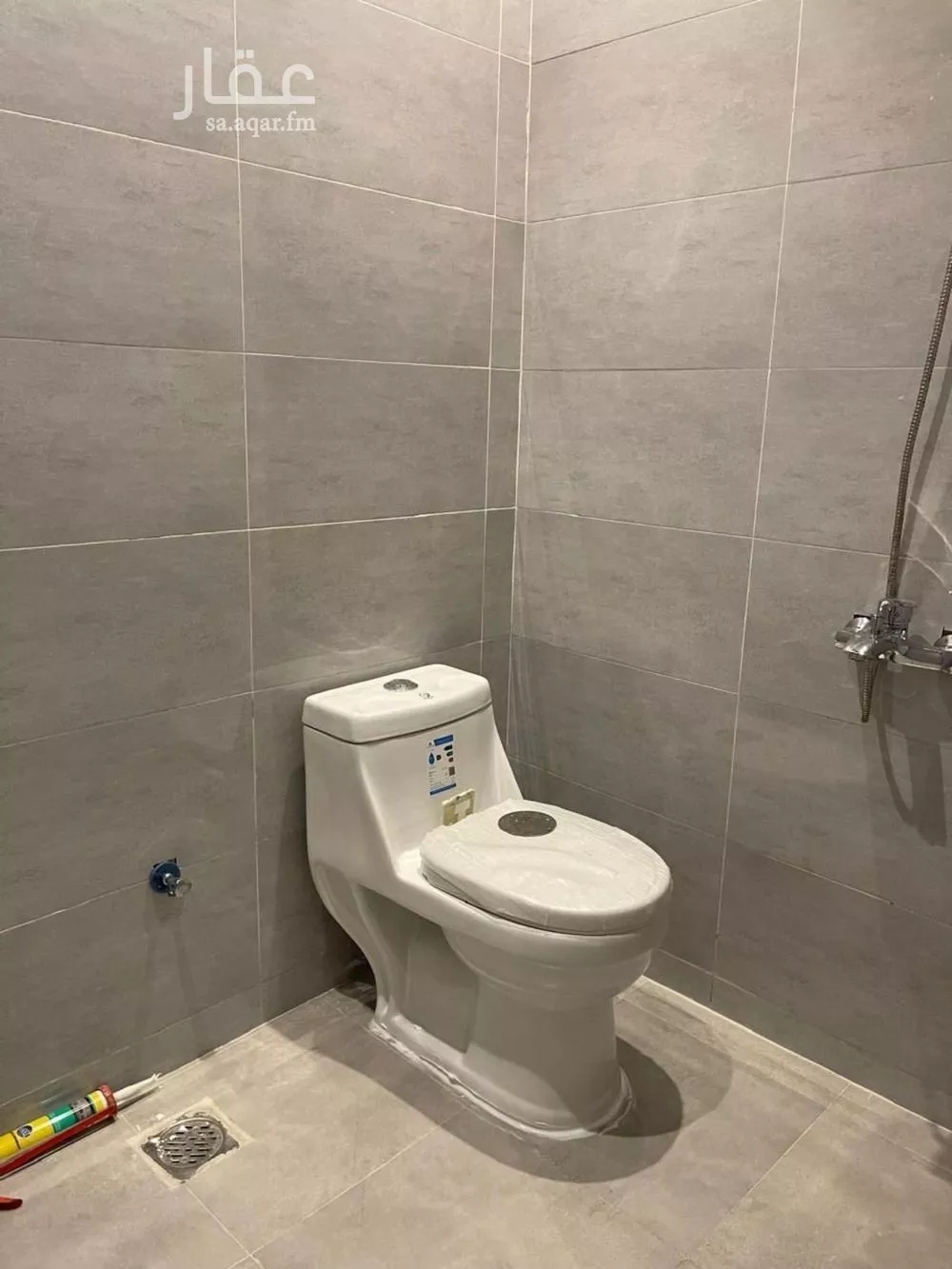 فيلا 4 غرف في العارض 3