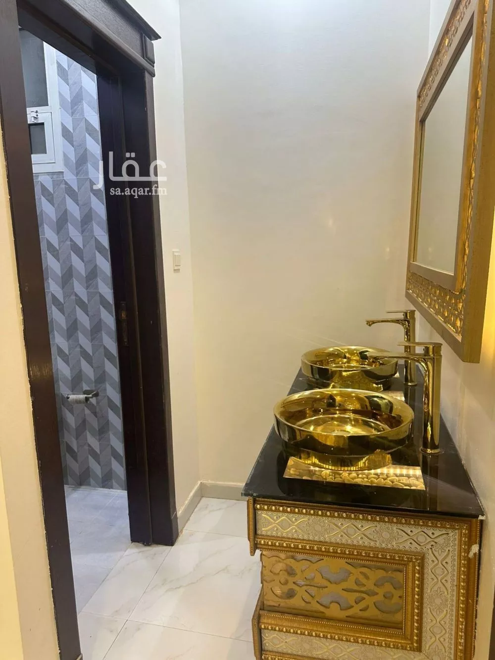 5 bedroom villa in Al Mahdiyyah, Riyadh 15