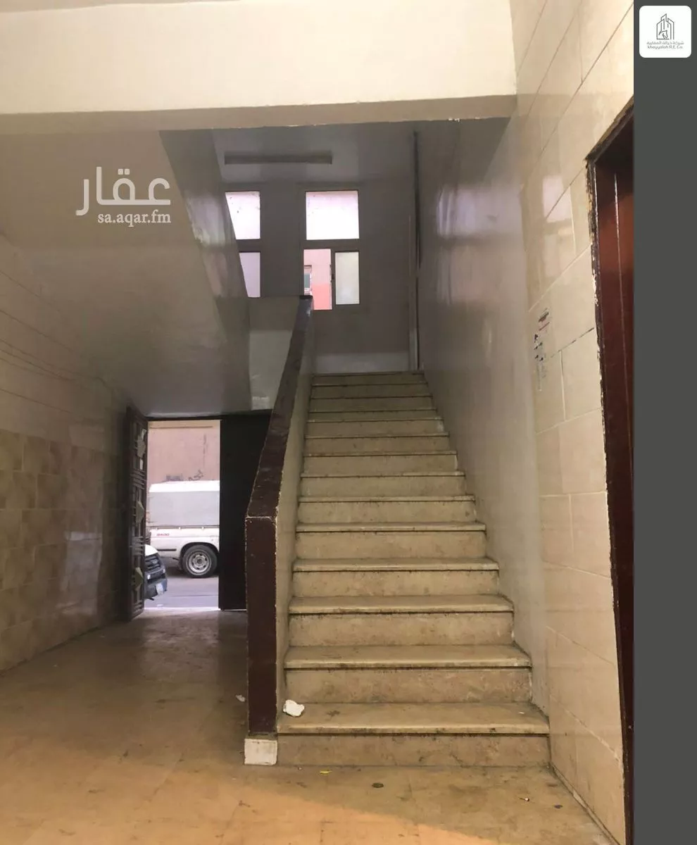 عمارة 270 م² في منفوحة 4