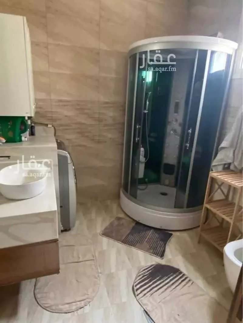 فيلا 5 غرف في عرقة 4