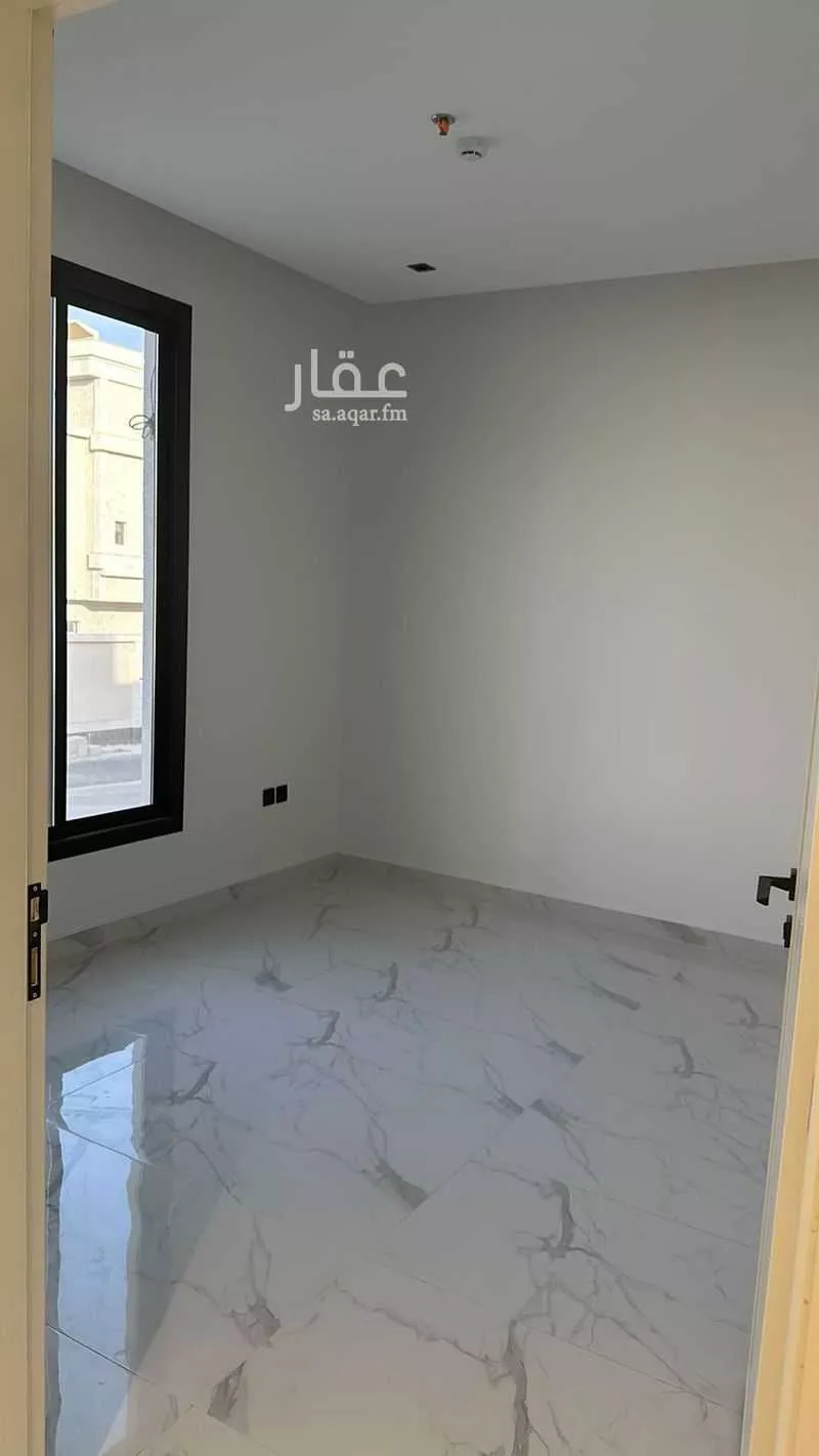 فيلا 4 غرف في النرجس 3