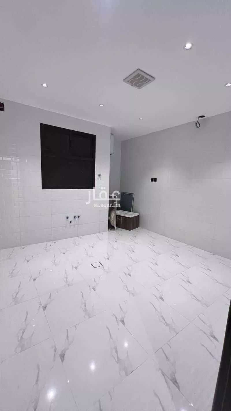 شقة 5 غرف في الملك فيصل 2